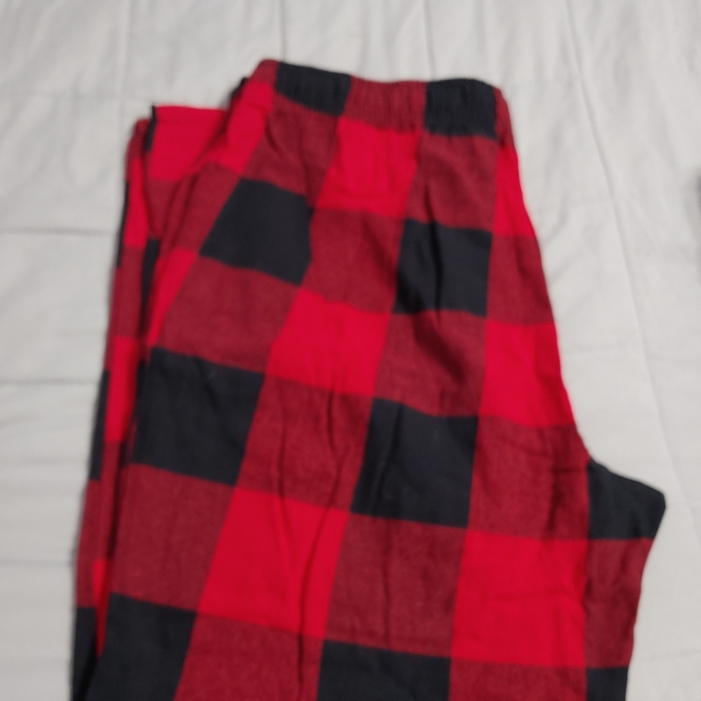 Old Navy Black and Red Plaid Pajama Pants